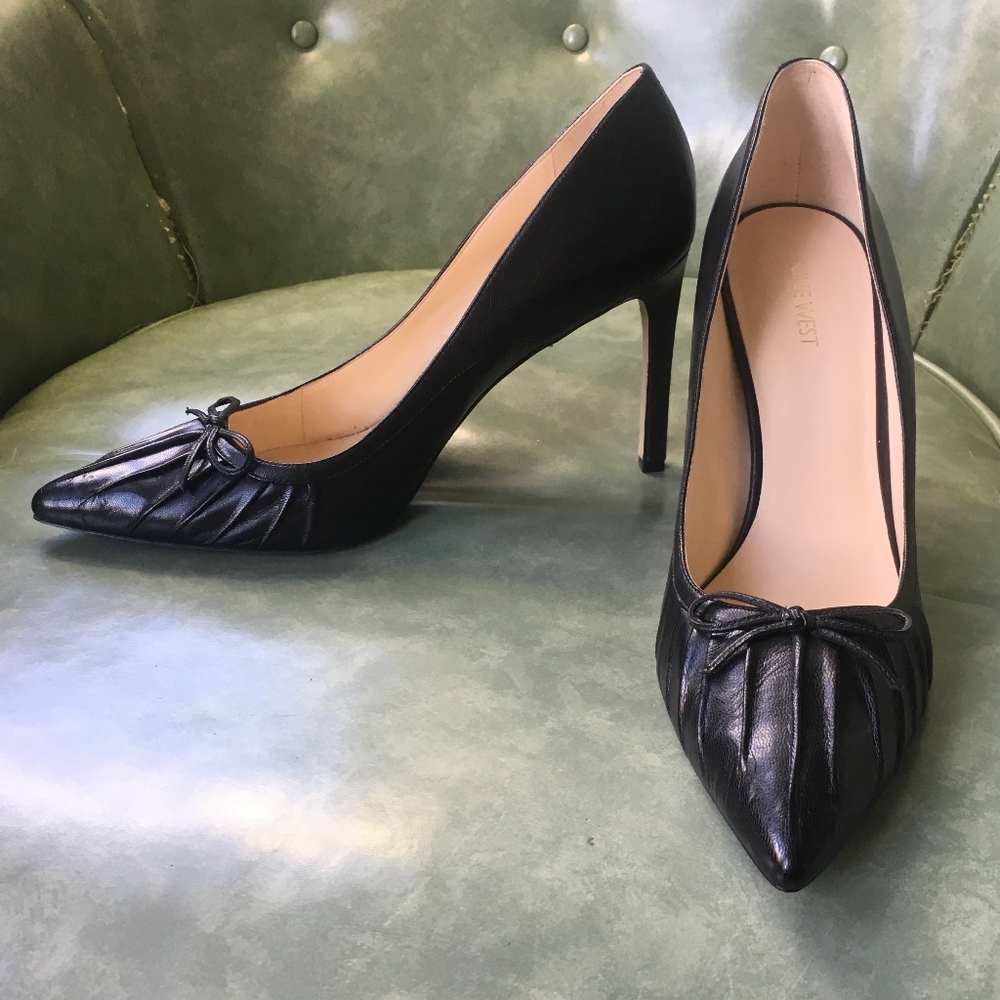 Black Pointy Toe Bow Heels Nine West Cala size 12